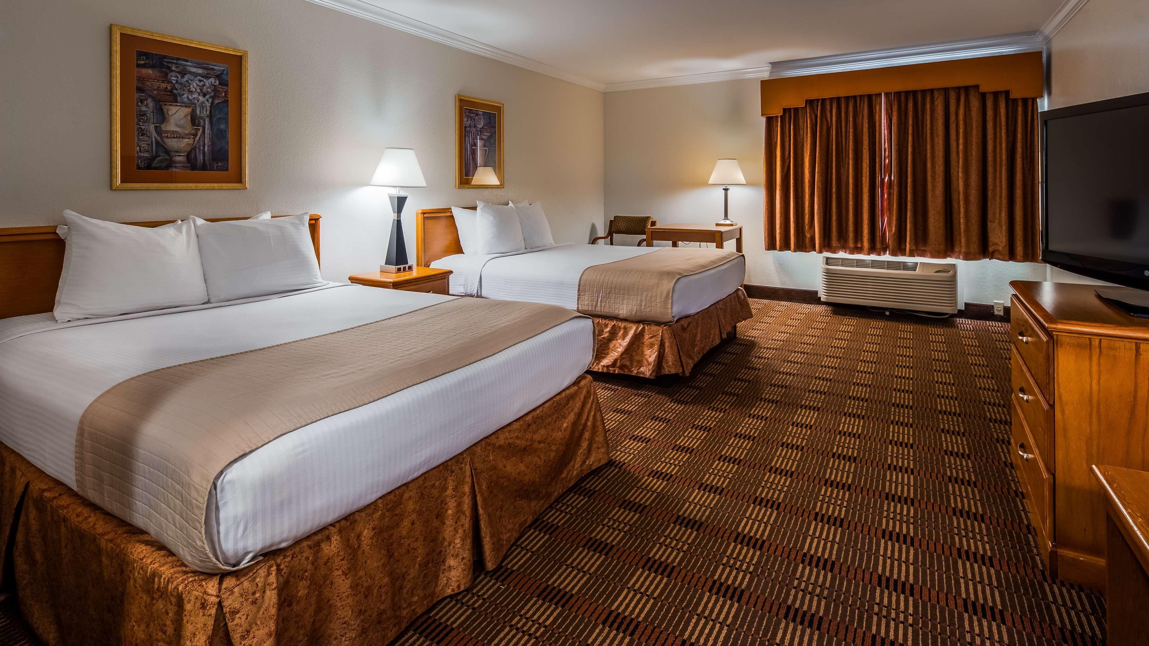 Best Western Club House Inn & Suites Mineral Wells Екстер'єр фото