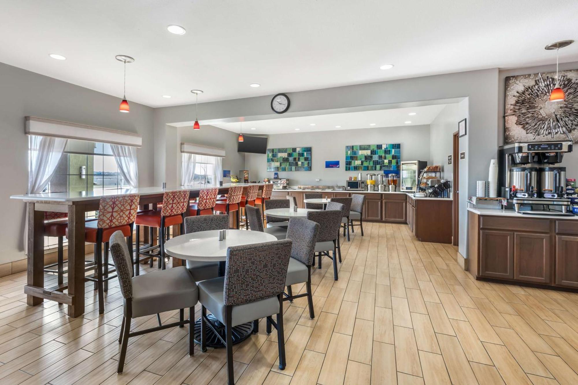 Best Western Club House Inn & Suites Mineral Wells Екстер'єр фото