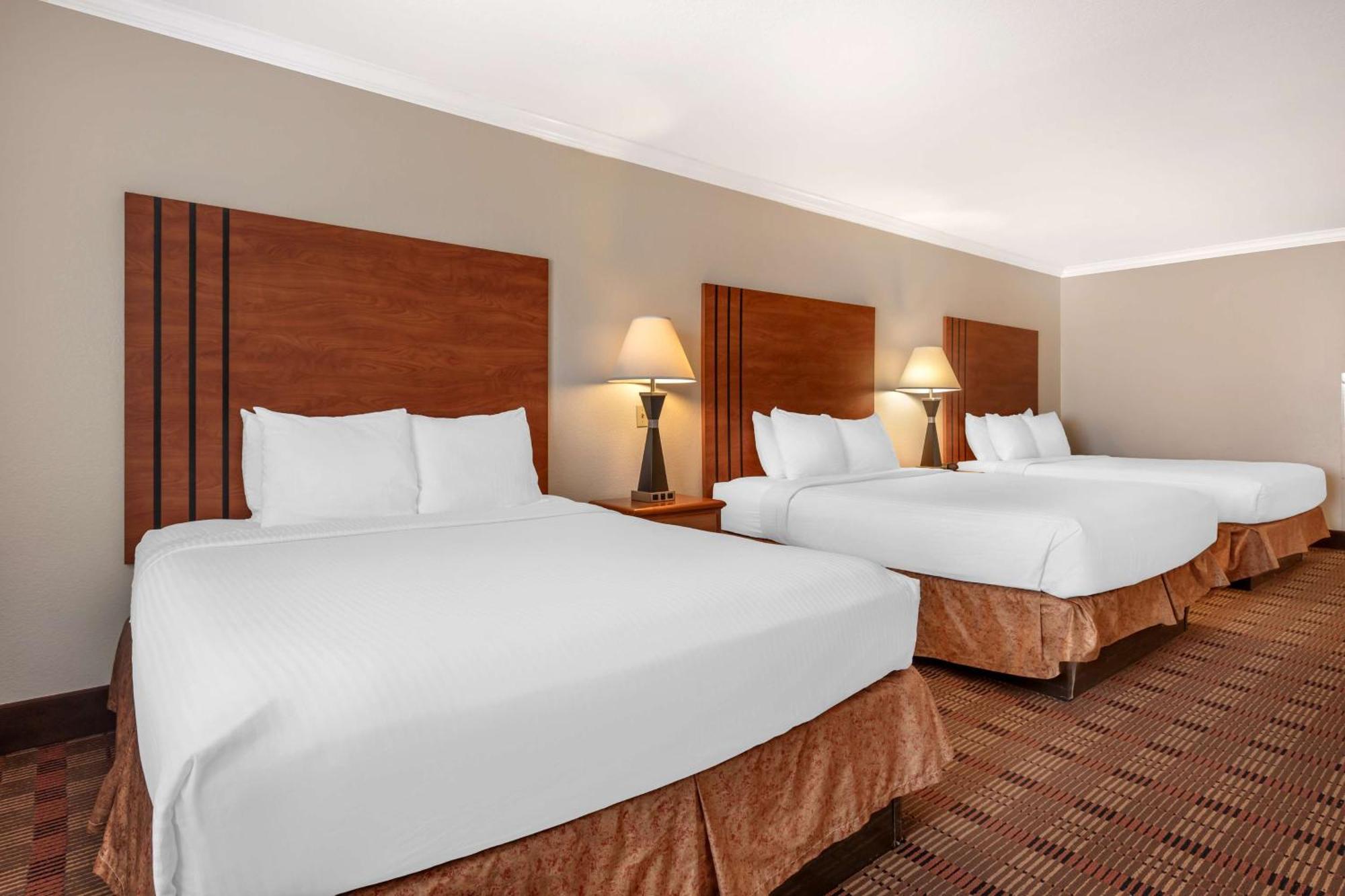 Best Western Club House Inn & Suites Mineral Wells Екстер'єр фото