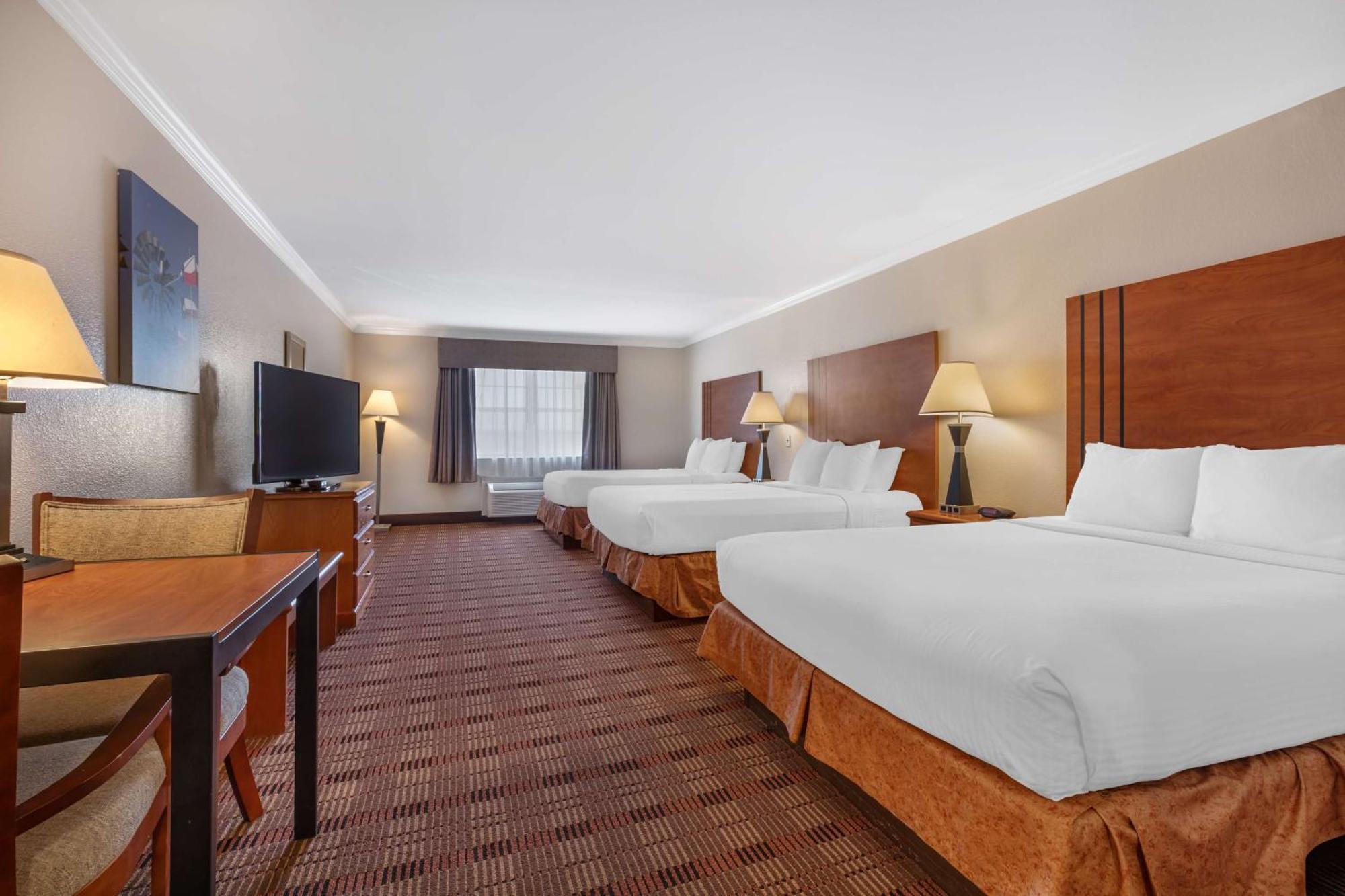 Best Western Club House Inn & Suites Mineral Wells Екстер'єр фото