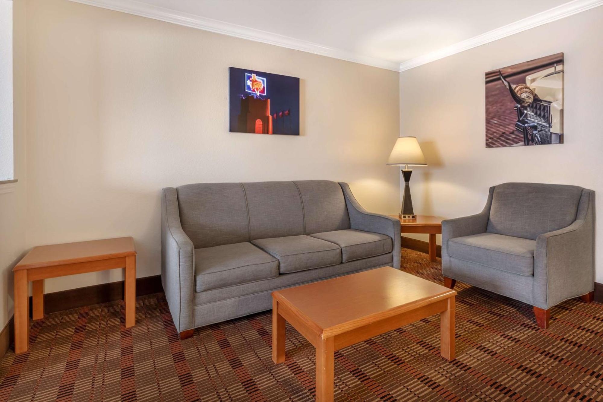 Best Western Club House Inn & Suites Mineral Wells Екстер'єр фото