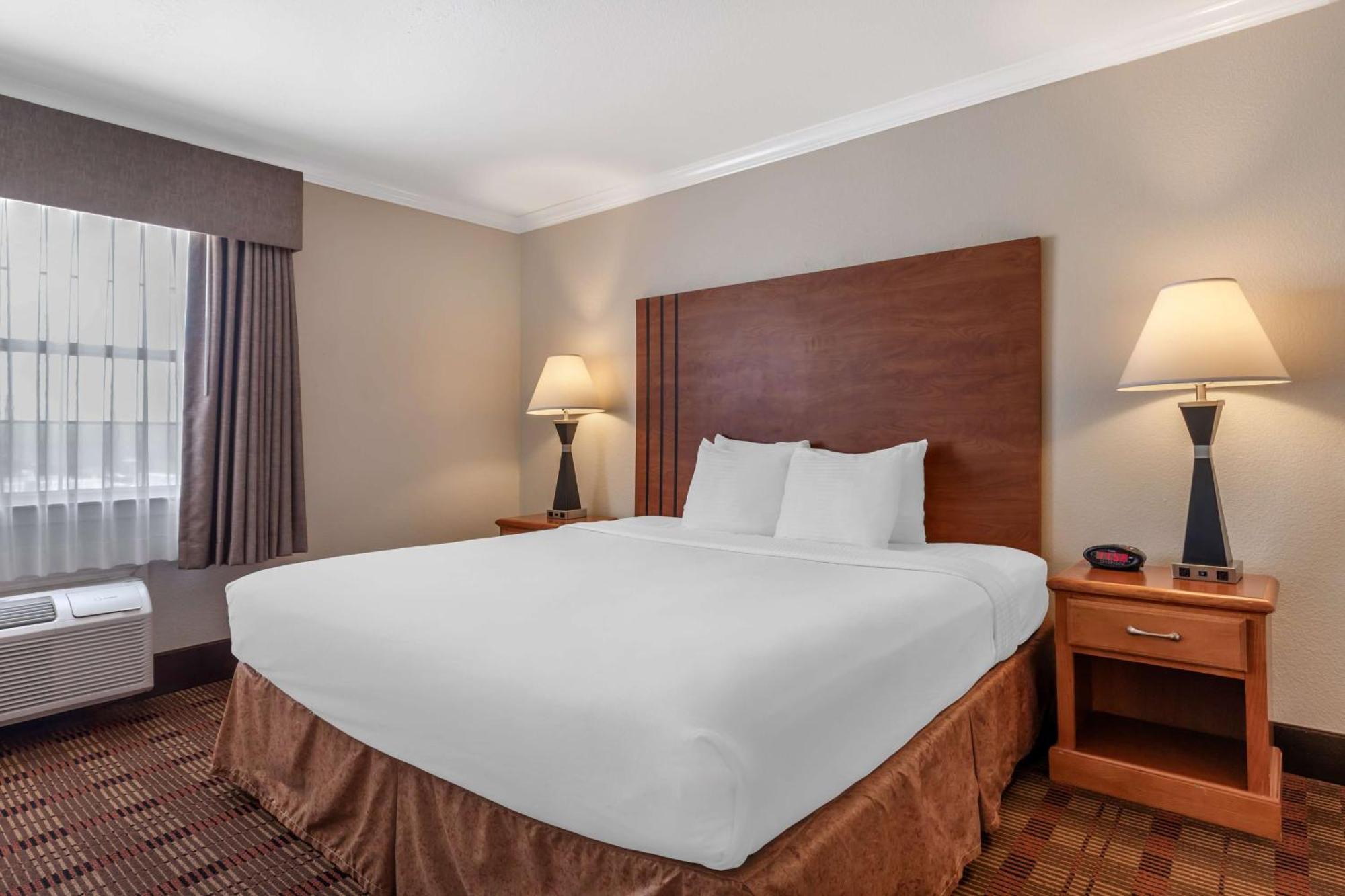 Best Western Club House Inn & Suites Mineral Wells Екстер'єр фото