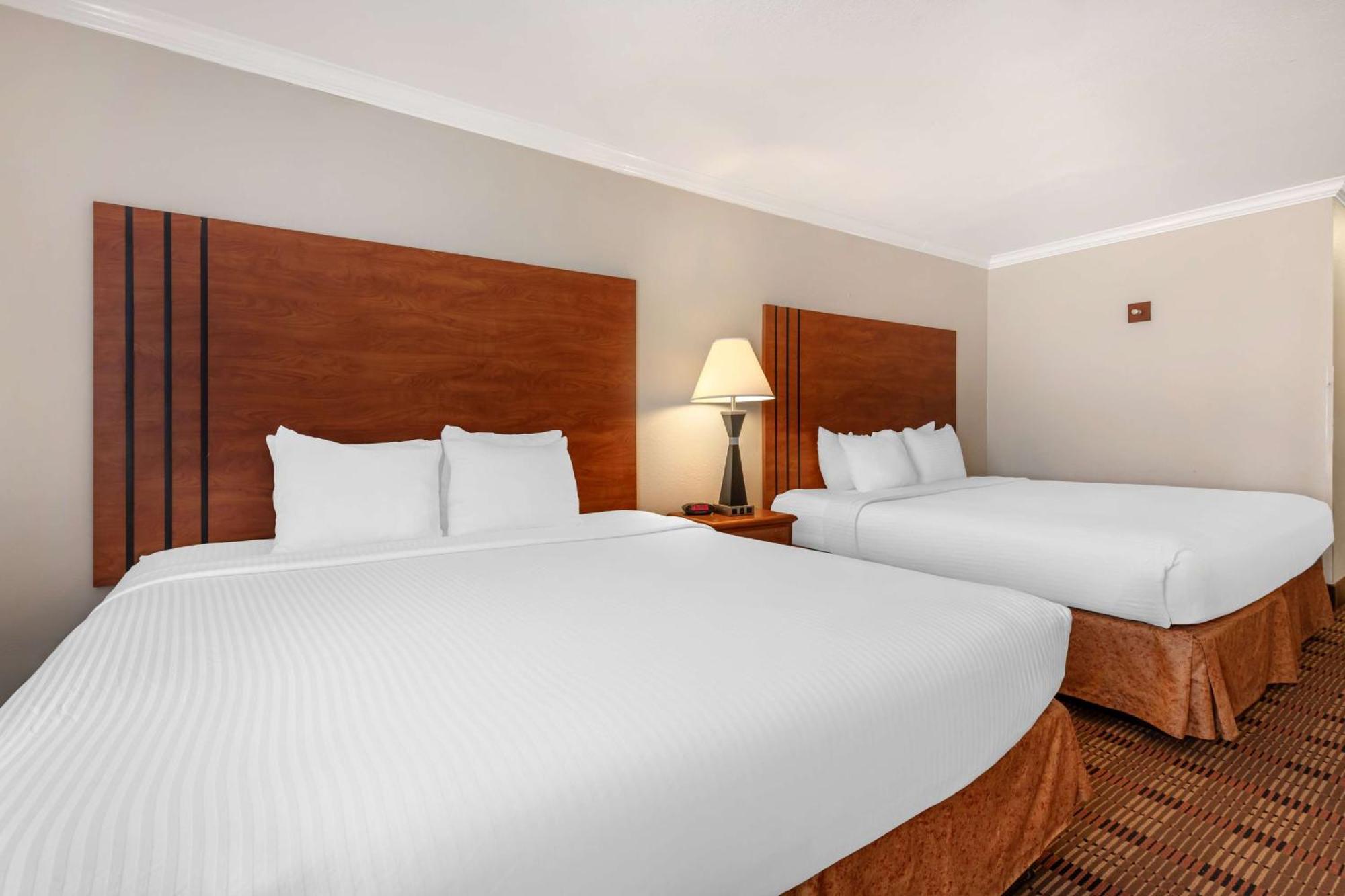 Best Western Club House Inn & Suites Mineral Wells Екстер'єр фото