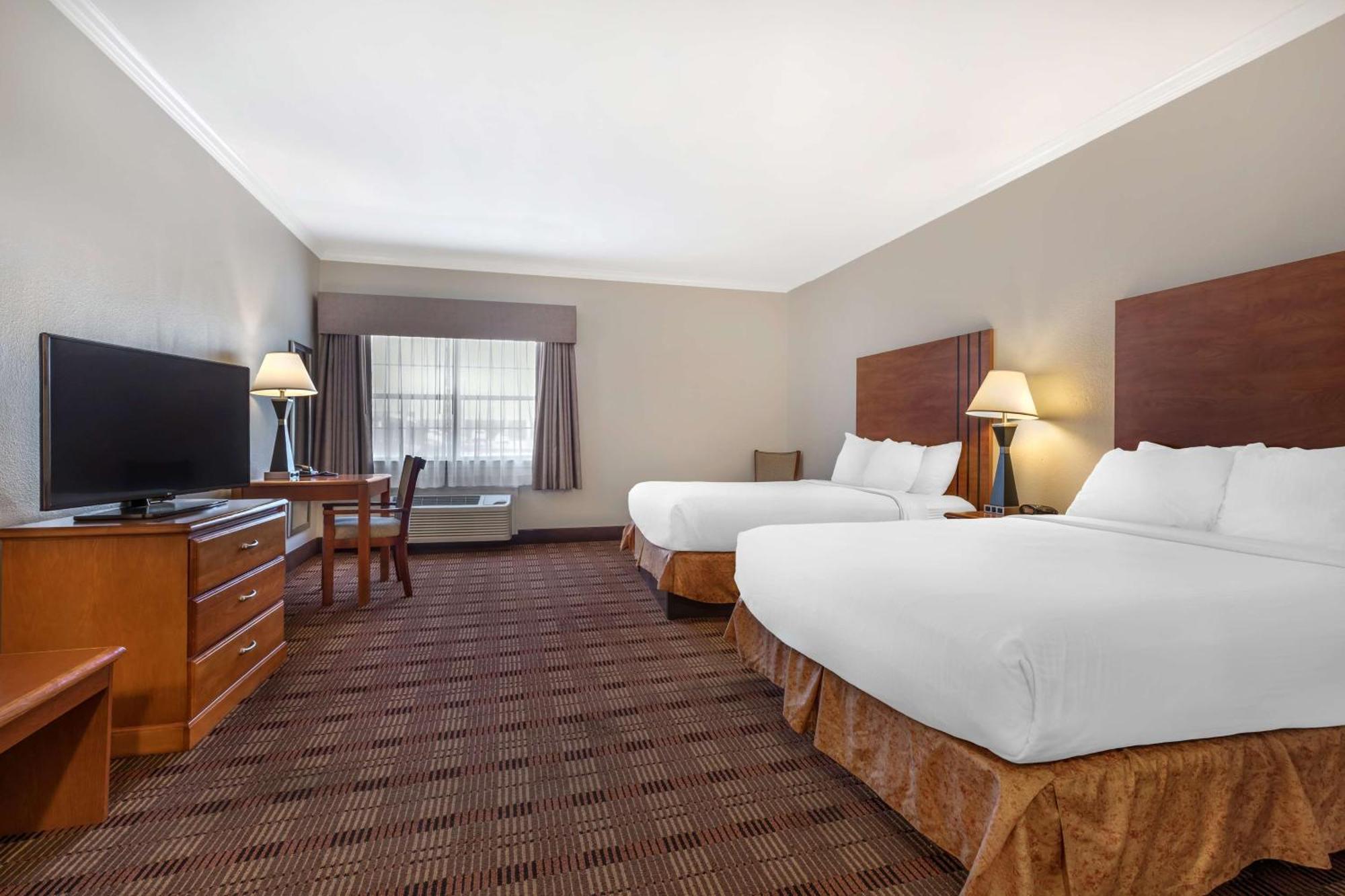 Best Western Club House Inn & Suites Mineral Wells Екстер'єр фото